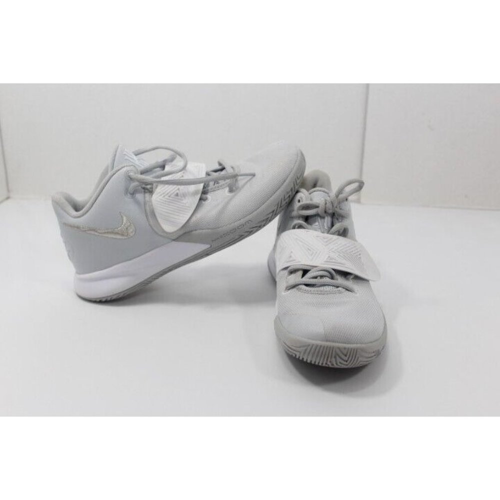 Nike Zoom Kyrie Flytrap 3 Pure Platinum White Metallic Men's Size 8 (BQ3060-007)